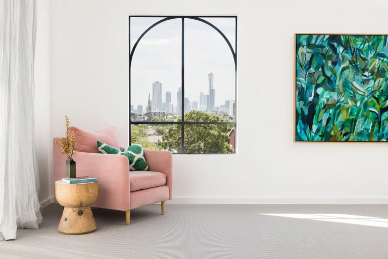 Alta wool carpet in Cliff installed in a room