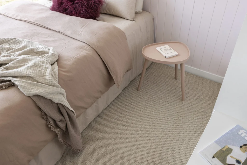 Sven wool carpet in Frost installed in a room